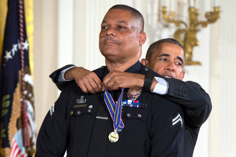 Medal Of Valor Awarded To 13 At White House